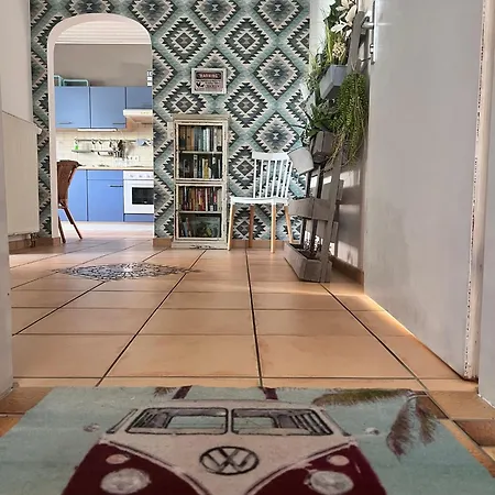 Hencoop 2 Kitchen Bathroom And Optional Sauna Lejlighed Kaiserslautern